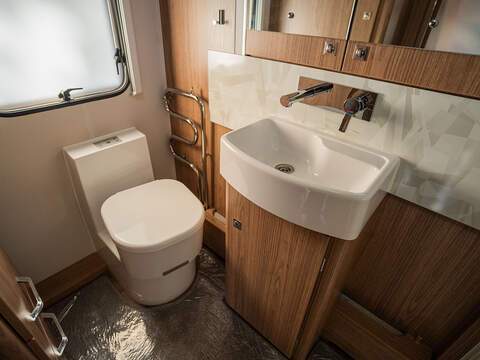 Coachman VIP 460 Caravan - U2672