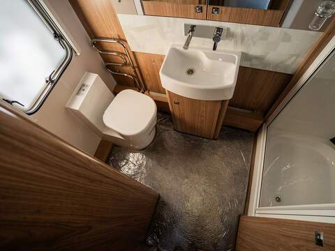 Coachman VIP 460 Caravan - U2672