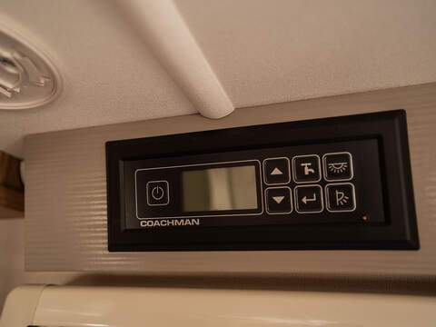 Coachman VIP 460 Caravan - U2672