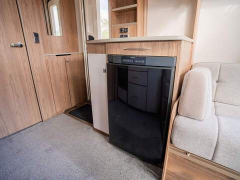 Coachman VIP 460 Caravan - U2672