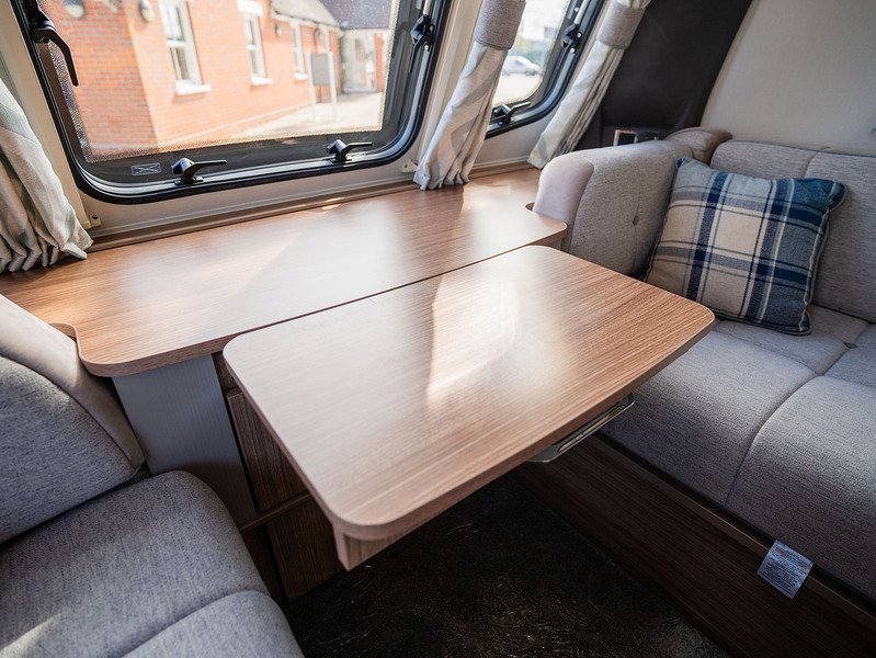 Coachman VIP 460 Caravan - U2672