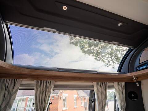 Coachman VIP 460 Caravan - U2672