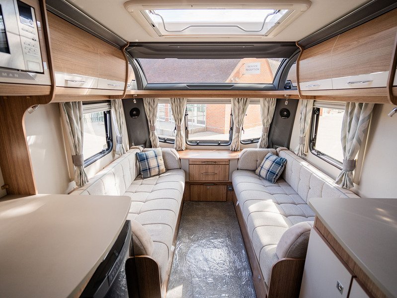Coachman VIP 460 Caravan - U2672