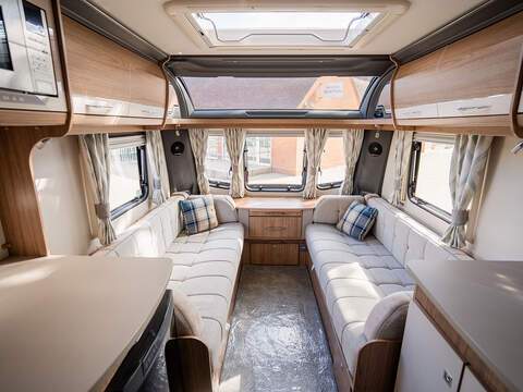 Coachman VIP 460 Caravan - U2672