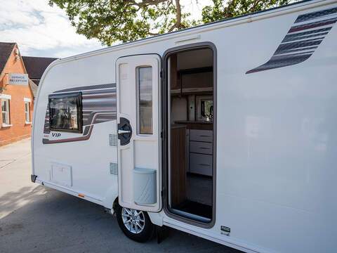Coachman VIP 460 Caravan - U2672