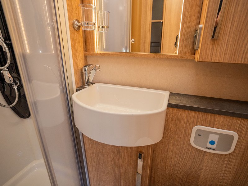 Autotrail Frontier Scout Motorhome - U2674