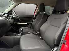 Suzuki Swift Swift SZ-T DUALJET SHVS MHEV - U1758