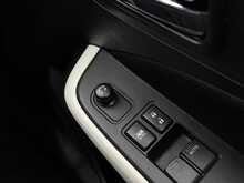 Suzuki Swift Swift SZ-T DUALJET SHVS MHEV - U1758