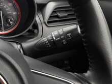 Suzuki Swift Swift SZ-T DUALJET SHVS MHEV - U1758