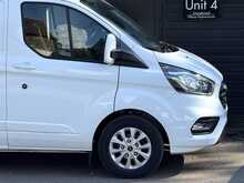 Ford Transit Custom 2.0 300 EcoBlue Limited Panel Van 5dr Diesel Manual L2 H1 Euro 6 (s/s) (130 ps) - U1763