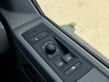 Volkswagen Transporter 2.0 BiTDI T32 Highline Panel Van 5dr Diesel DSG FWD SWB Euro 6 (s/s) (204 ps) - U1764