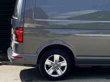 Volkswagen Transporter 2.0 BiTDI T32 Highline Panel Van 5dr Diesel DSG FWD SWB Euro 6 (s/s) (204 ps) - U1764