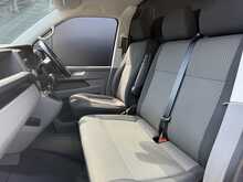 Volkswagen Transporter 2.0 BiTDI T32 Highline Panel Van 5dr Diesel DSG FWD SWB Euro 6 (s/s) (204 ps) - U1764