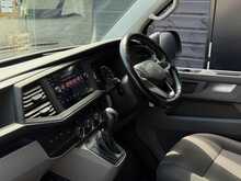 Volkswagen Transporter 2.0 BiTDI T32 Highline Panel Van 5dr Diesel DSG FWD SWB Euro 6 (s/s) (204 ps) - U1764