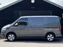 Volkswagen Transporter 2.0 BiTDI T32 Highline Panel Van 5dr Diesel DSG FWD SWB Euro 6 (s/s) (204 ps) - U1764