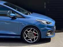Ford Fiesta 1.5T EcoBoost ST-3 Hatchback 3dr Petrol Manual Euro 6 (s/s) (200 ps) - U1779