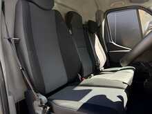 Renault Master 2.3 dCi 35 Business+ Panel Van 4dr Diesel Manual FWD MWB Medium Roof Euro 6 (135 ps) - U1781