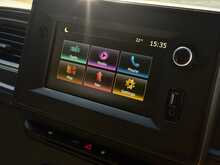 Renault Master 2.3 dCi 35 Business+ Panel Van 4dr Diesel Manual FWD MWB Medium Roof Euro 6 (135 ps) - U1781