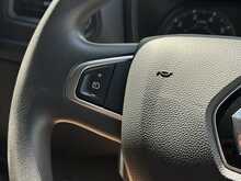 Renault Master 2.3 dCi 35 Business+ Panel Van 4dr Diesel Manual FWD MWB Medium Roof Euro 6 (135 ps) - U1781