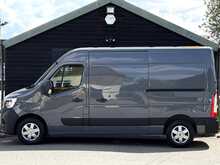 Renault Master 2.3 dCi 35 Business+ Panel Van 4dr Diesel Manual FWD MWB Medium Roof Euro 6 (135 ps) - U1781