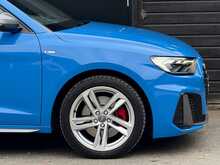 Audi A1 2.0 TFSI 40 S line Competition Sportback 5dr Petrol S Tronic Euro 6 (s/s) (200 ps) - U1782