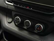 Renault Trafic 2.0 dCi Blue 30 Advance Panel Van 5dr Diesel Manual SWB Euro 6 (s/s) (130 ps) - U1785