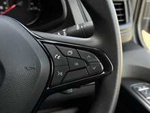 Renault Trafic 2.0 dCi Blue 30 Advance Panel Van 5dr Diesel Manual SWB Euro 6 (s/s) (130 ps) - U1785