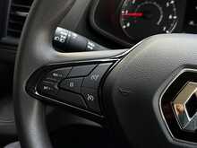 Renault Trafic 2.0 dCi Blue 30 Advance Panel Van 5dr Diesel Manual SWB Euro 6 (s/s) (130 ps) - U1785