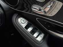 Mercedes-Benz GLC GLC250 AMG Line - U1786