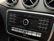 Mercedes-Benz GLA 2.0 GLA250 AMG Line SUV 5dr Petrol 7G-DCT 4MATIC Euro 6 (s/s) (211 ps) - U1788
