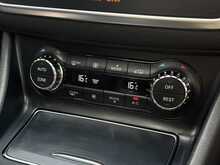 Mercedes-Benz GLA 2.0 GLA250 AMG Line SUV 5dr Petrol 7G-DCT 4MATIC Euro 6 (s/s) (211 ps) - U1788