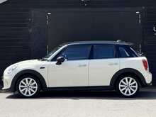 MINI Hatch 1.5 Cooper Classic Hatchback 5dr Petrol Manual Euro 6 (s/s) (136 ps) - U1798