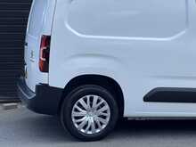 Peugeot Partner 1.5 BlueHDi 1000 Professional Premium Standard Panel Van 5dr Diesel Manual SWB Euro 6 (100 bhp) - U1800
