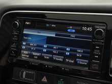 Mitsubishi Outlander 2.0h 12kWh 4h SUV 5dr Petrol Plug-in Hybrid CVT 4WD Euro 6 (s/s) (200 ps) - U1809