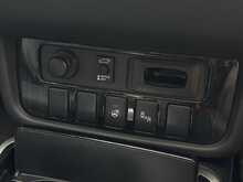 Mitsubishi Outlander 2.0h 12kWh 4h SUV 5dr Petrol Plug-in Hybrid CVT 4WD Euro 6 (s/s) (200 ps) - U1809