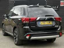 Mitsubishi Outlander 2.0h 12kWh 4h SUV 5dr Petrol Plug-in Hybrid CVT 4WD Euro 6 (s/s) (200 ps) - U1809