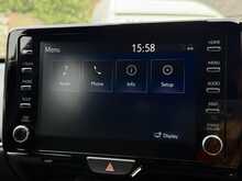 Toyota Yaris Cross 1.5 VVT-h Design SUV 5dr Petrol Hybrid E-CVT Euro 6 (s/s) (116 ps) - U1814