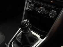 Volkswagen T-Roc 1.5 TSI EVO Active SUV 5dr Petrol Manual Euro 6 (s/s) (150 ps) - U1815