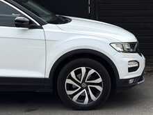Volkswagen T-Roc 1.5 TSI EVO Active SUV 5dr Petrol Manual Euro 6 (s/s) (150 ps) - U1815