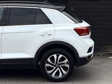 Volkswagen T-Roc 1.5 TSI EVO Active SUV 5dr Petrol Manual Euro 6 (s/s) (150 ps) - U1815
