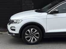 Volkswagen T-Roc 1.5 TSI EVO Active SUV 5dr Petrol Manual Euro 6 (s/s) (150 ps) - U1815