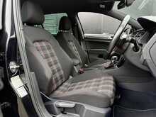 Volkswagen Golf 2.0 TSI GPF GTI Performance Hatchback 5dr Petrol DSG Euro 6 (s/s) (245 ps) - U1827