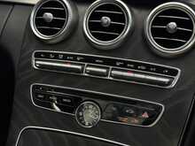 Mercedes-Benz C Class 2.1 C220d AMG Line (Premium Plus) Coupe 2dr Diesel G-Tronic+ Euro 6 (s/s) (170 ps) - U1833