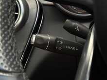 Mercedes-Benz C Class 2.1 C220d AMG Line (Premium Plus) Coupe 2dr Diesel G-Tronic+ Euro 6 (s/s) (170 ps) - U1833