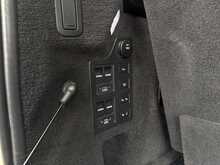 Land Rover Discovery 3.0 TD V6 HSE Luxury SUV 5dr Diesel Auto 4WD Euro 6 (s/s) (258 ps) - U1834