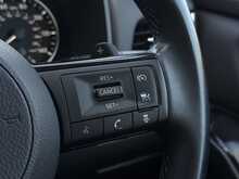 Nissan Qashqai 1.3 DIG-T MHEV Acenta Premium SUV 5dr Petrol Hybrid XTRON Euro 6 (s/s) (158 ps) - U1839