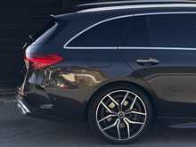 Mercedes-Benz C Class 1.5 C200h MHEV AMG Line (Premium Plus) Estate 5dr Petrol Hybrid G-Tronic+ Euro 6 (s/s) (224 ps) - U1841
