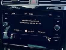Volkswagen Golf 2.0 TSI R Hatchback 5dr Petrol DSG 4Motion Euro 6 (s/s) (300 ps) - U1842