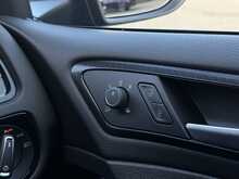 Volkswagen Golf 2.0 TSI R Hatchback 5dr Petrol DSG 4Motion Euro 6 (s/s) (300 ps) - U1842