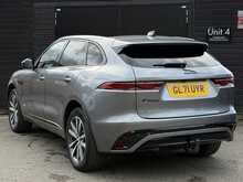 Jaguar F-PACE 2.0 P250i R-Dynamic SE SUV 5dr Petrol Auto AWD Euro 6 (s/s) (250 ps) - U1845